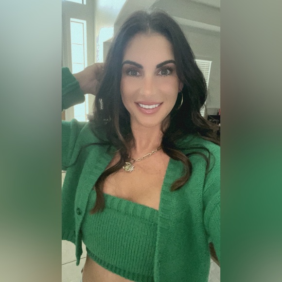 ✨ M E E T • M E ✨ The Posher - Picture 13 of 17